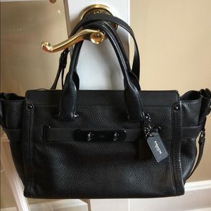 COACH swagger carryall